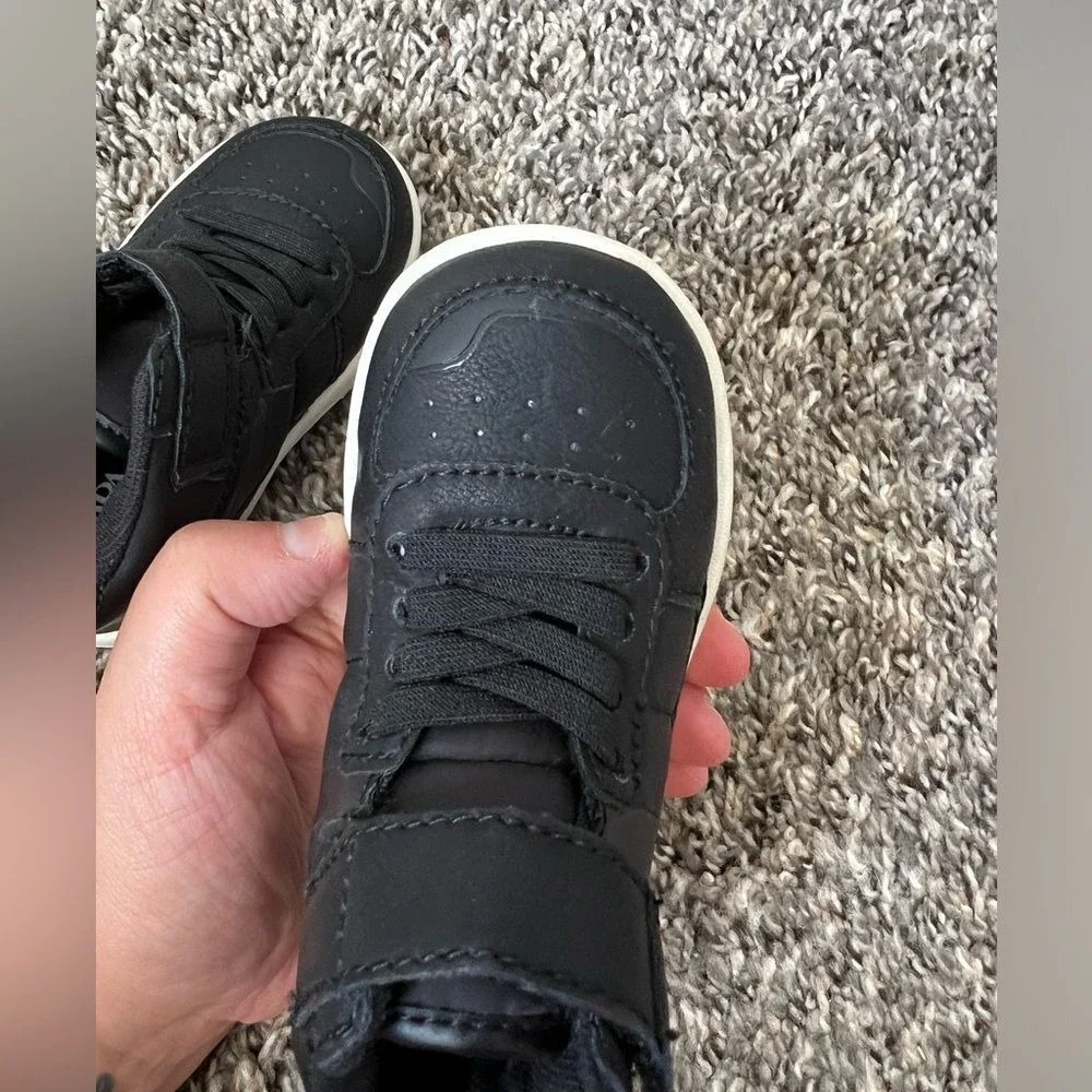 Zara Kids Black Strap No Tie Sneakers Toddler Size US 4.5 / EU 20